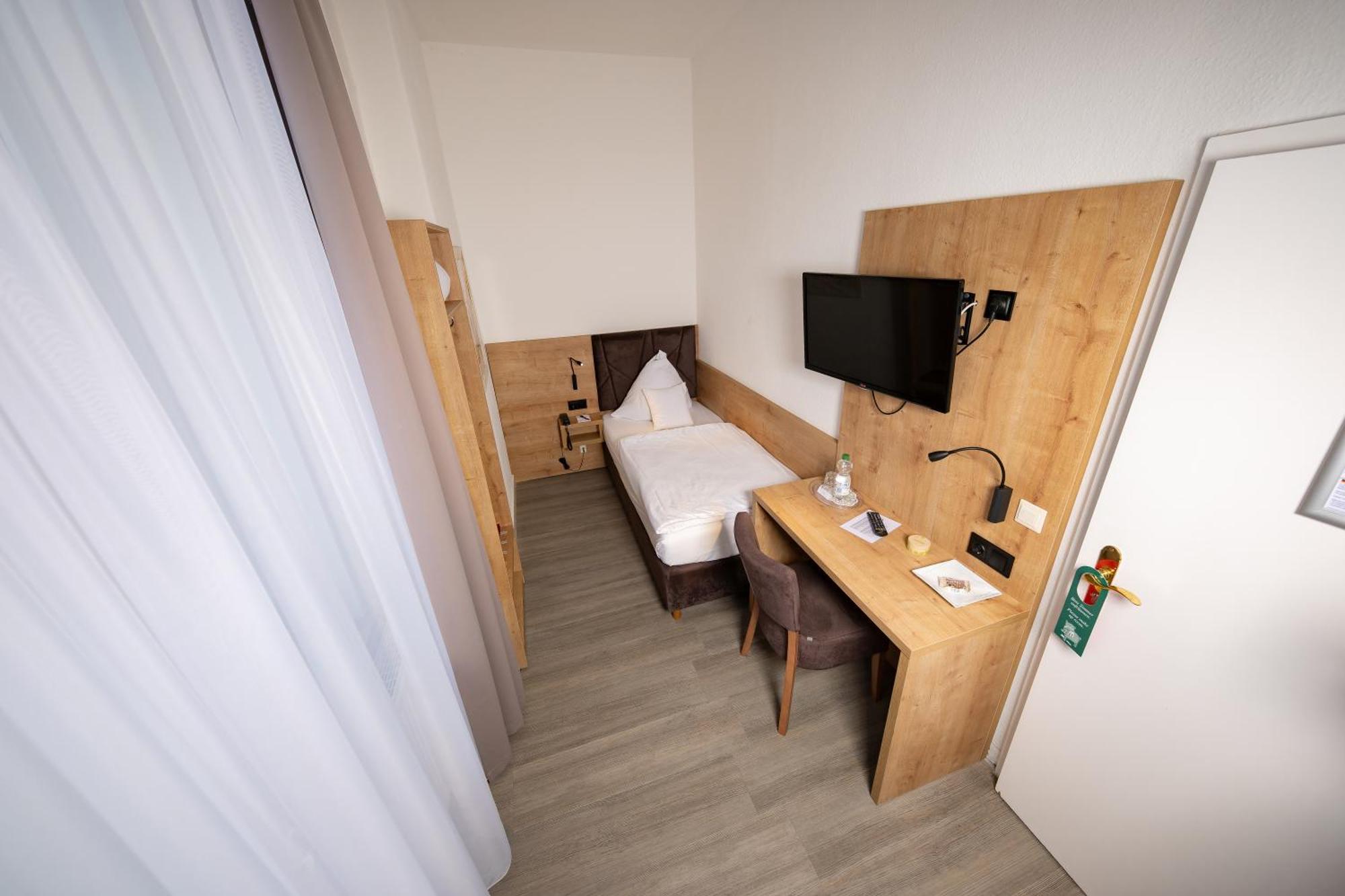 Hotel Alpha Hannover Exterior photo